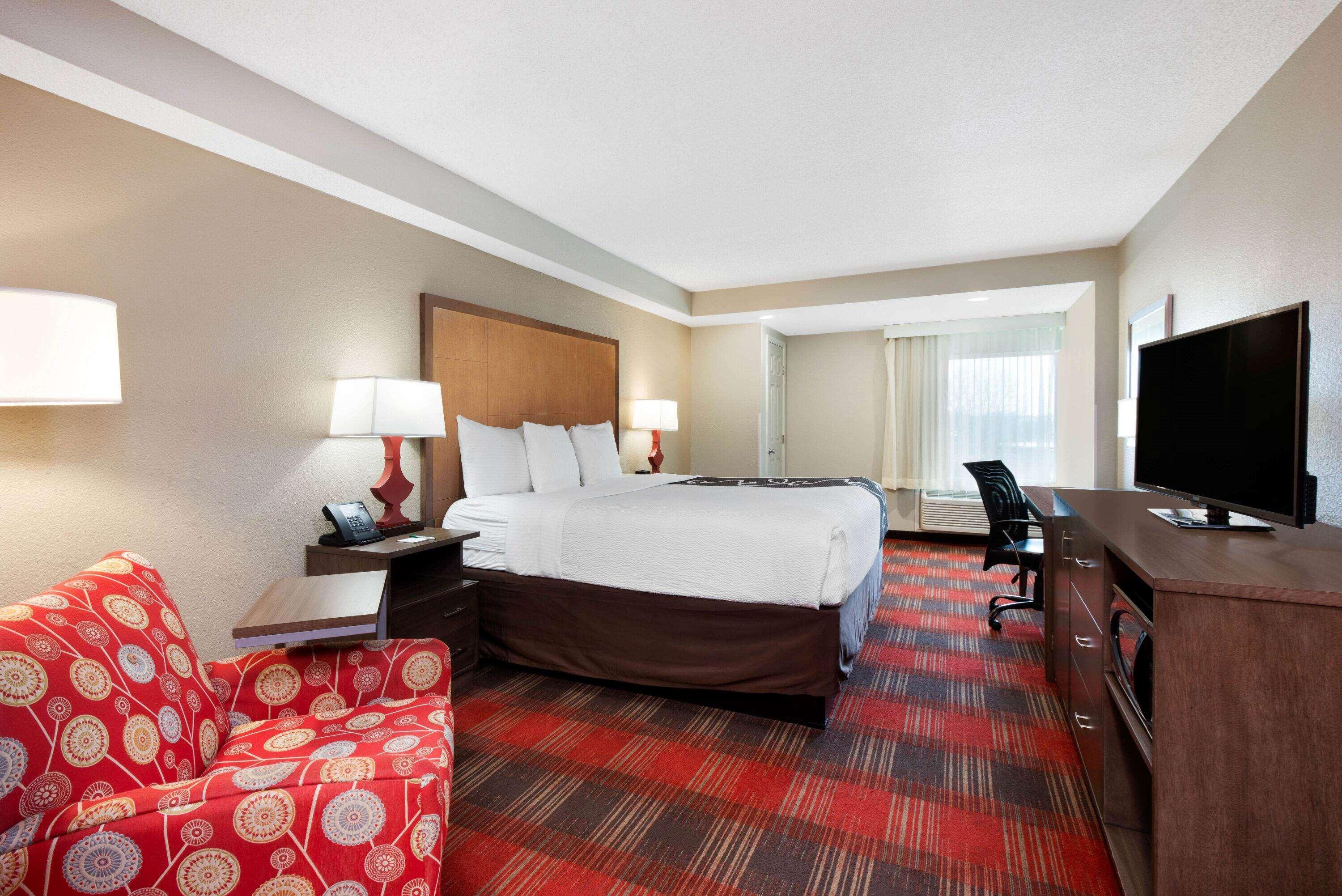 La Quinta Inn & Suites By Wyndham Dc Metro Capital Beltway Capitol Heights Exterior photo