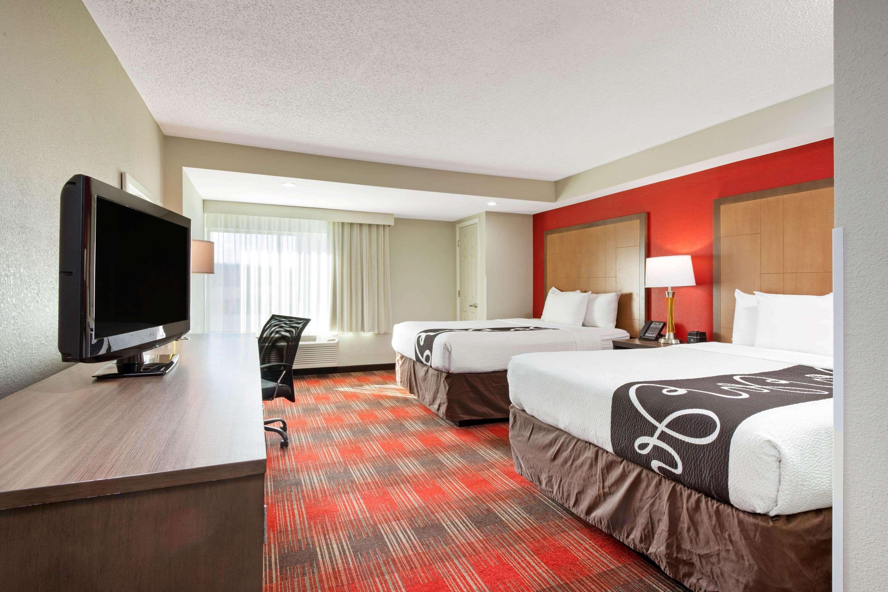 La Quinta Inn & Suites By Wyndham Dc Metro Capital Beltway Capitol Heights Exterior photo