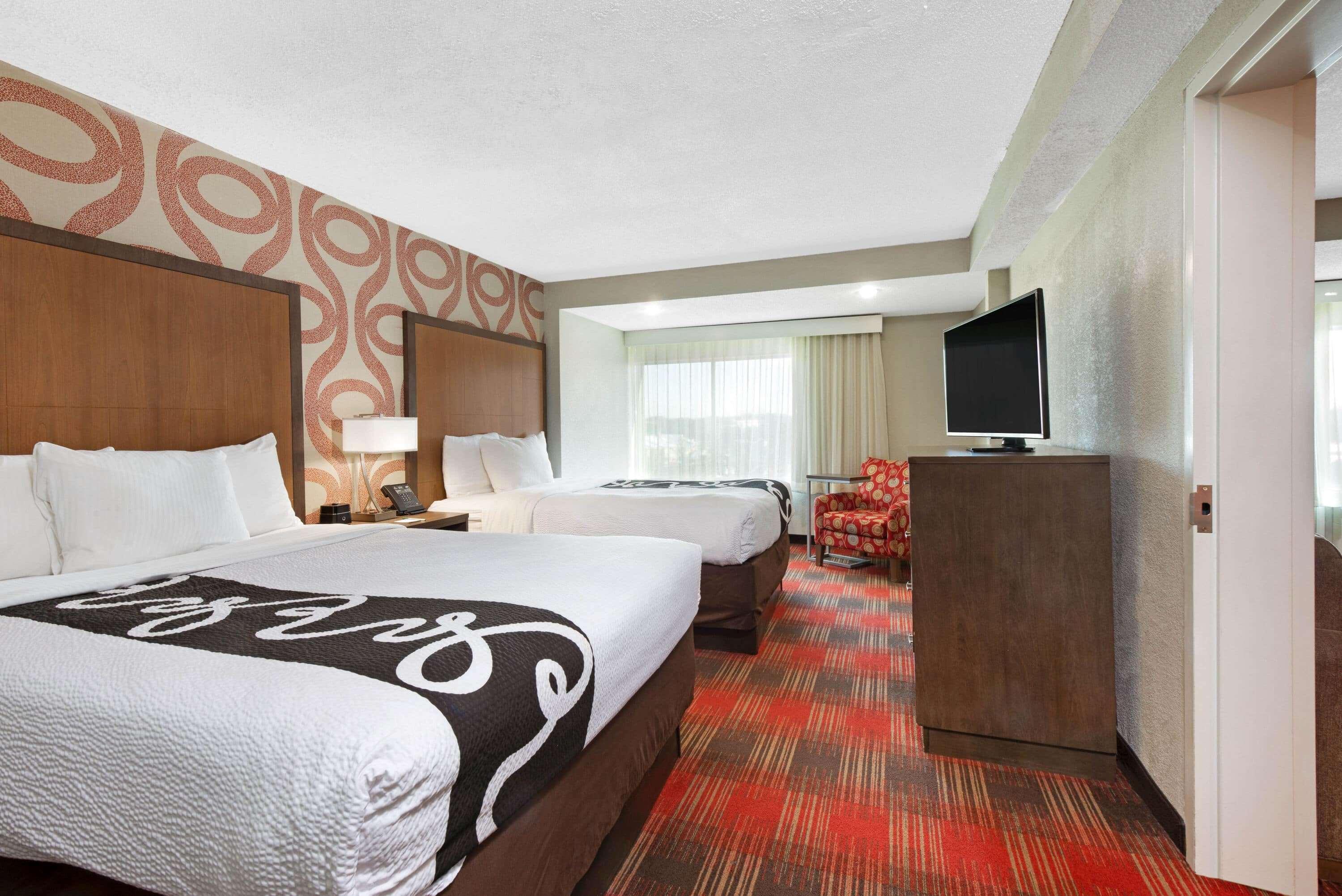 La Quinta Inn & Suites By Wyndham Dc Metro Capital Beltway Capitol Heights Exterior photo