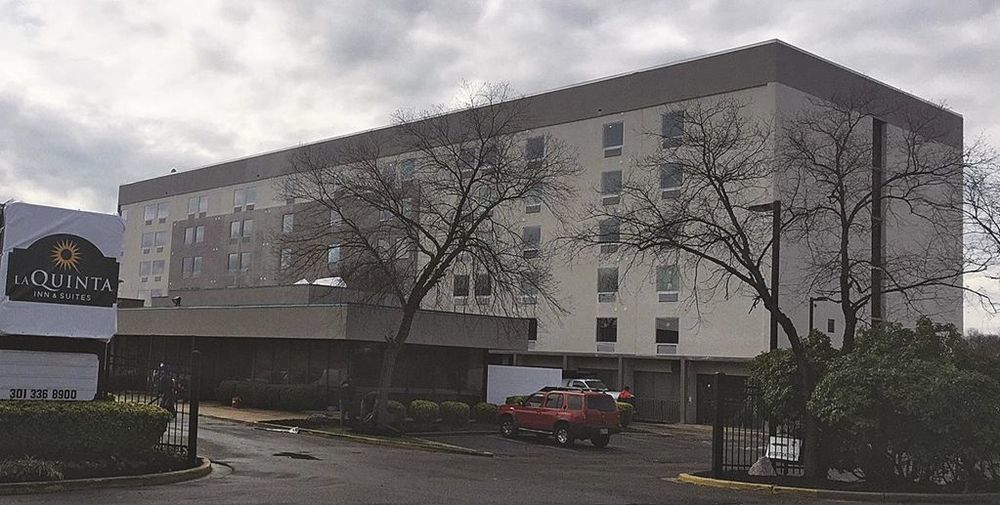 La Quinta Inn & Suites By Wyndham Dc Metro Capital Beltway Capitol Heights Exterior photo